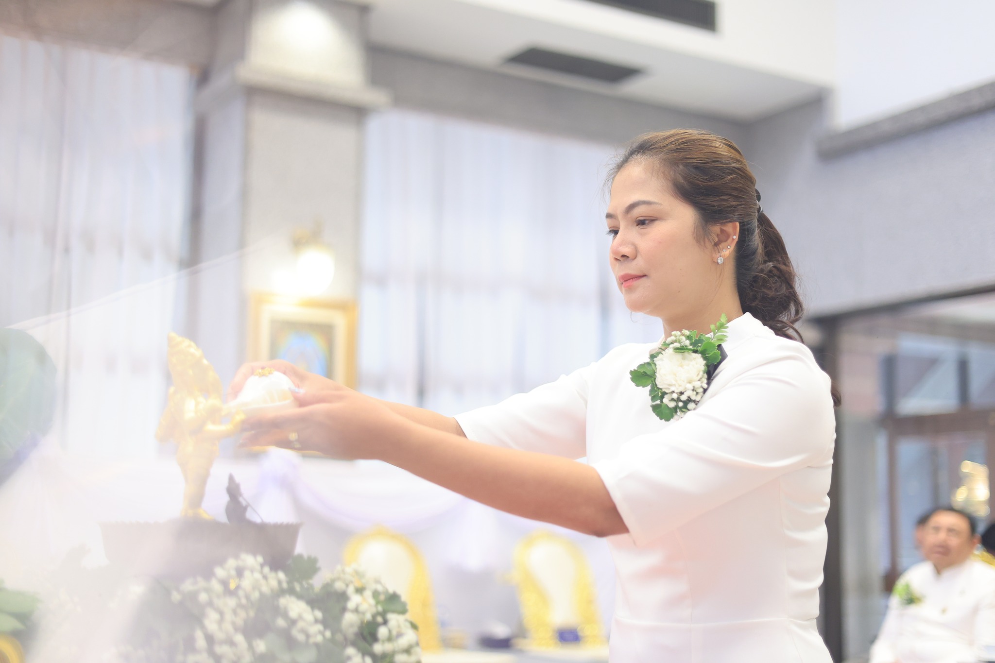title - ปฏิรูปที่ดินจังหวัดเพชรบุรี พร้อมด้วย เจ้าหน้าที่ ส.ป.ก.เพชรบุรี ร่วมโครงการพัฒนาบุคลากรเพื่อเพิ่มประสิทธิภาพการดำเนินงานด้านศิลปหัตถกรรม กิจกรรมไหว้ครูช่าง ณ ชั้น 2 อาคารพระมิ่งขวัญ ศูนย์ส่งเสริมและพัฒนาอาชีพเสริมนอกภาคการเกษตร ตำบลช้างใหญ่ อำเภอบางไทร จังหวัดพระนครศรีอยุธยา